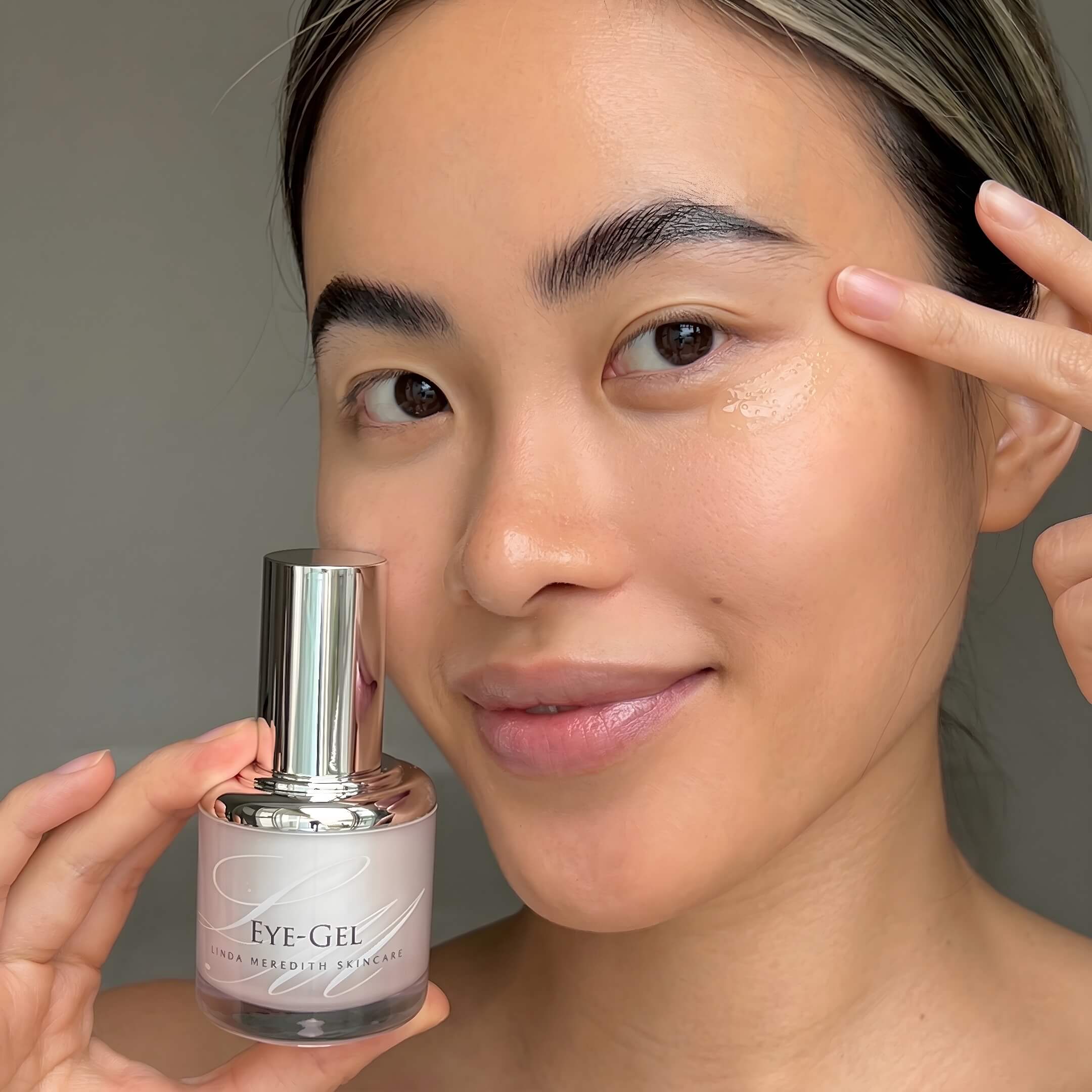 Gel de ojos activo superfino
